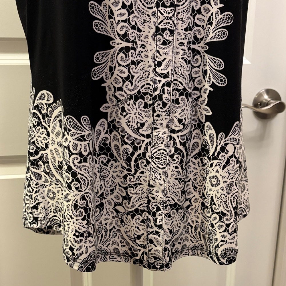 INC International Concepts Black and White Paisley Sleeveless Blouse Large - Picture 3 of 15